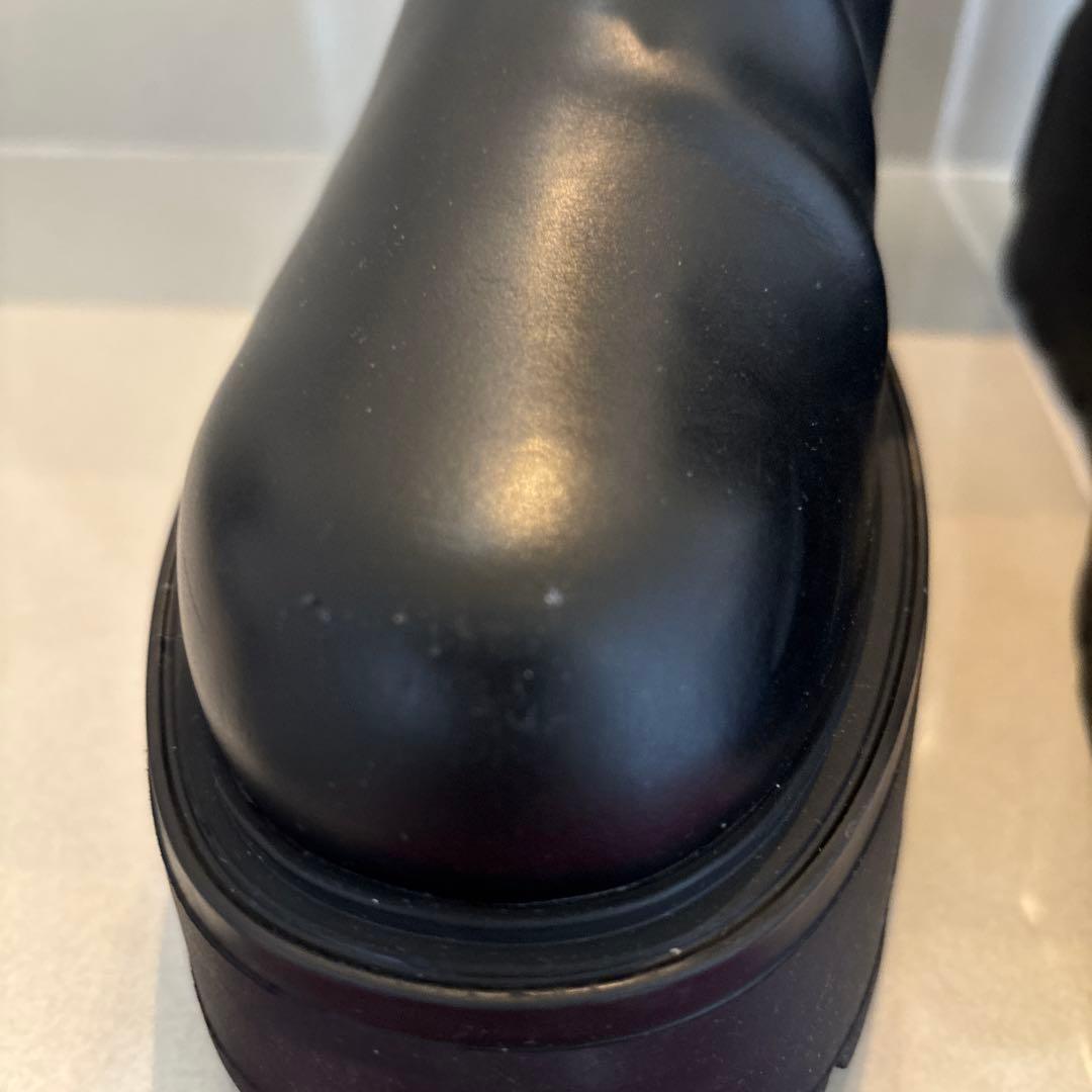 Valentino ユニークフォーム カーフスキンアンクルブーツ スタッズ37