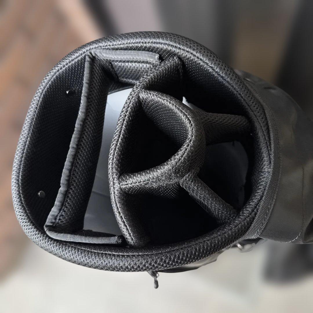 美品　キャディバッグ ティゴラ軽量 ゴルフ TIGORA