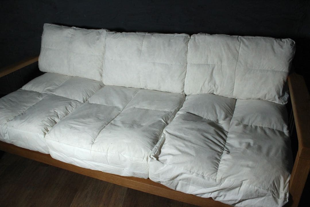首都圏送無料〜a.depeche solo 3aeat 無垢20万フェザーソファ