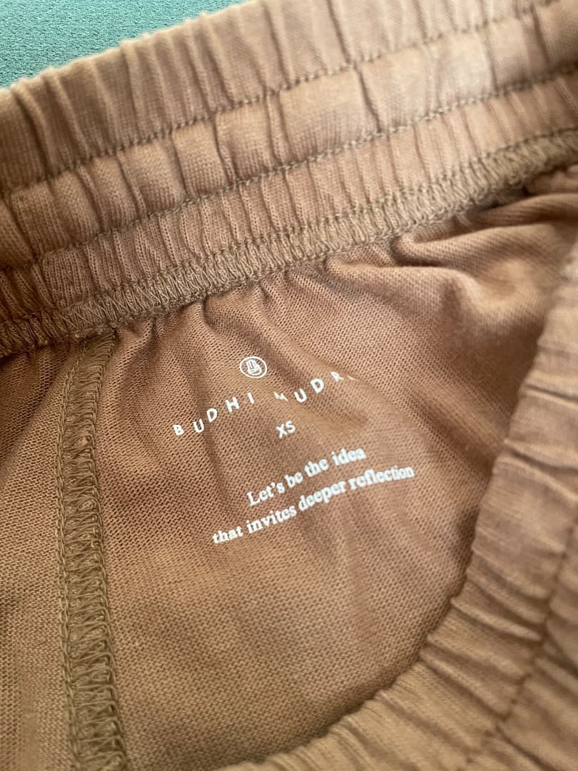 budhi mudra ジョガーパンツ　Coca mobha