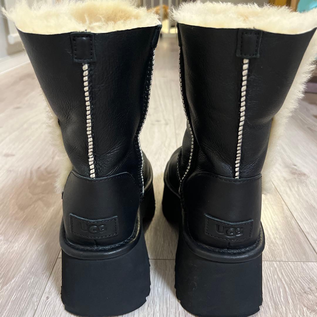 靴 UGG W ESMEE LEATHER BOOT