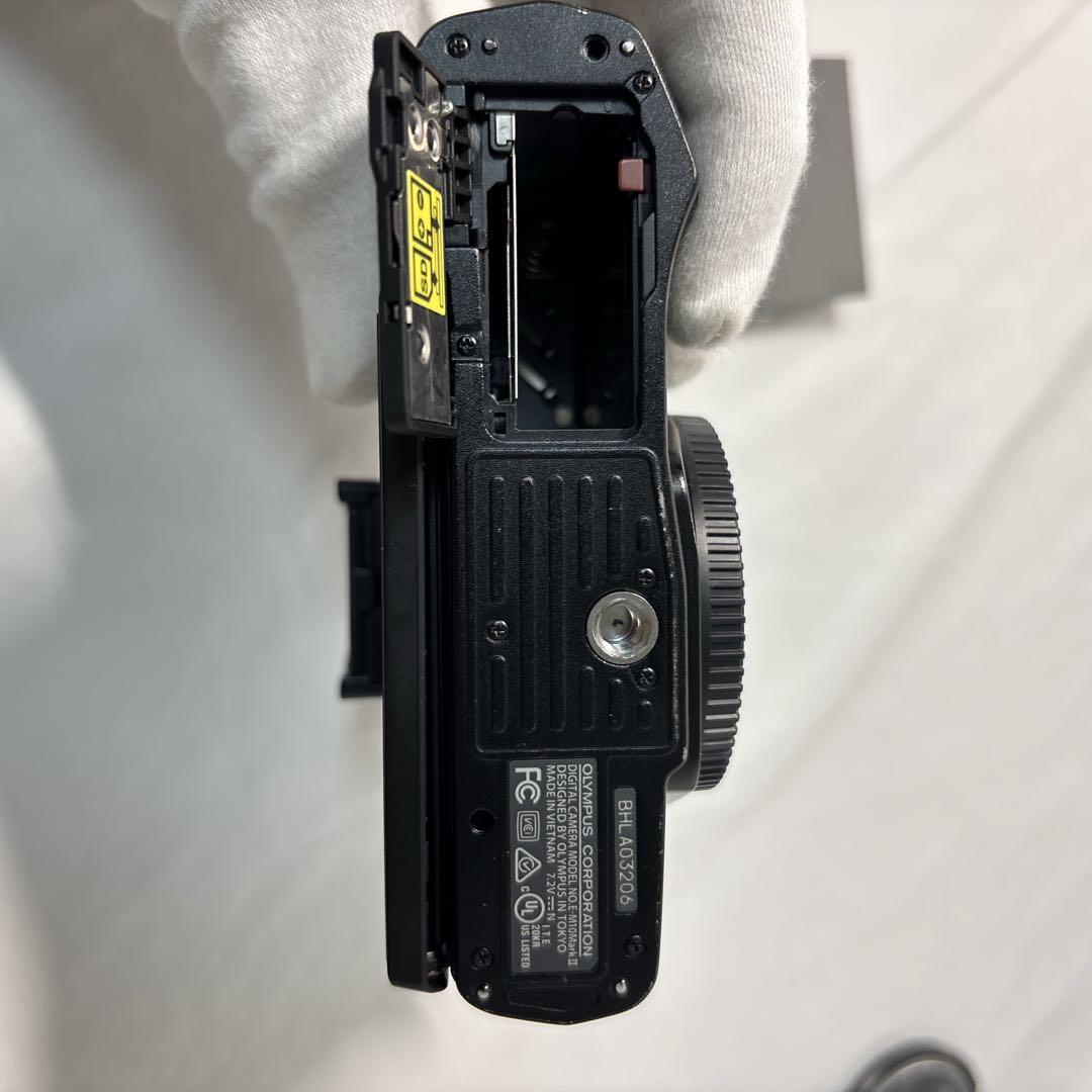 【美品】OLYMPUS オリンパス E-M10 Mark II レンズ付き