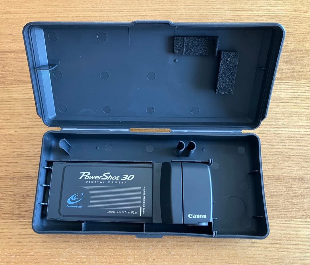 Canon PowerShot 30 PCカード型カメラ