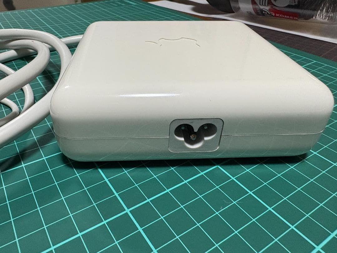 Apple Cinema Display 22インチ　液晶モニター　ADC端子