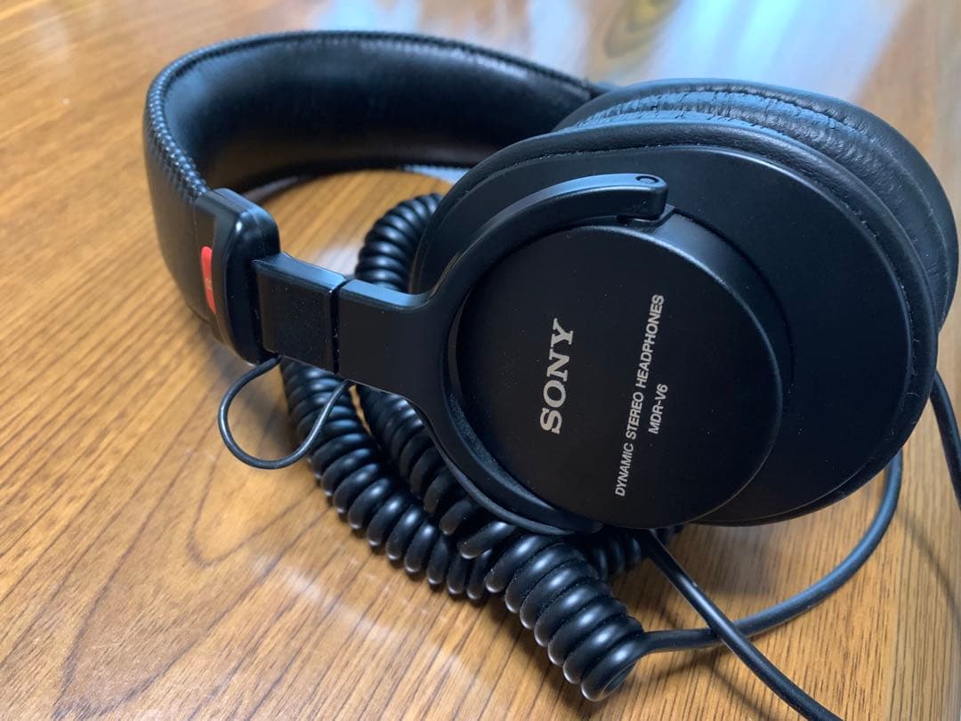 ソニー MDR-V6 モニターヘッドホン
