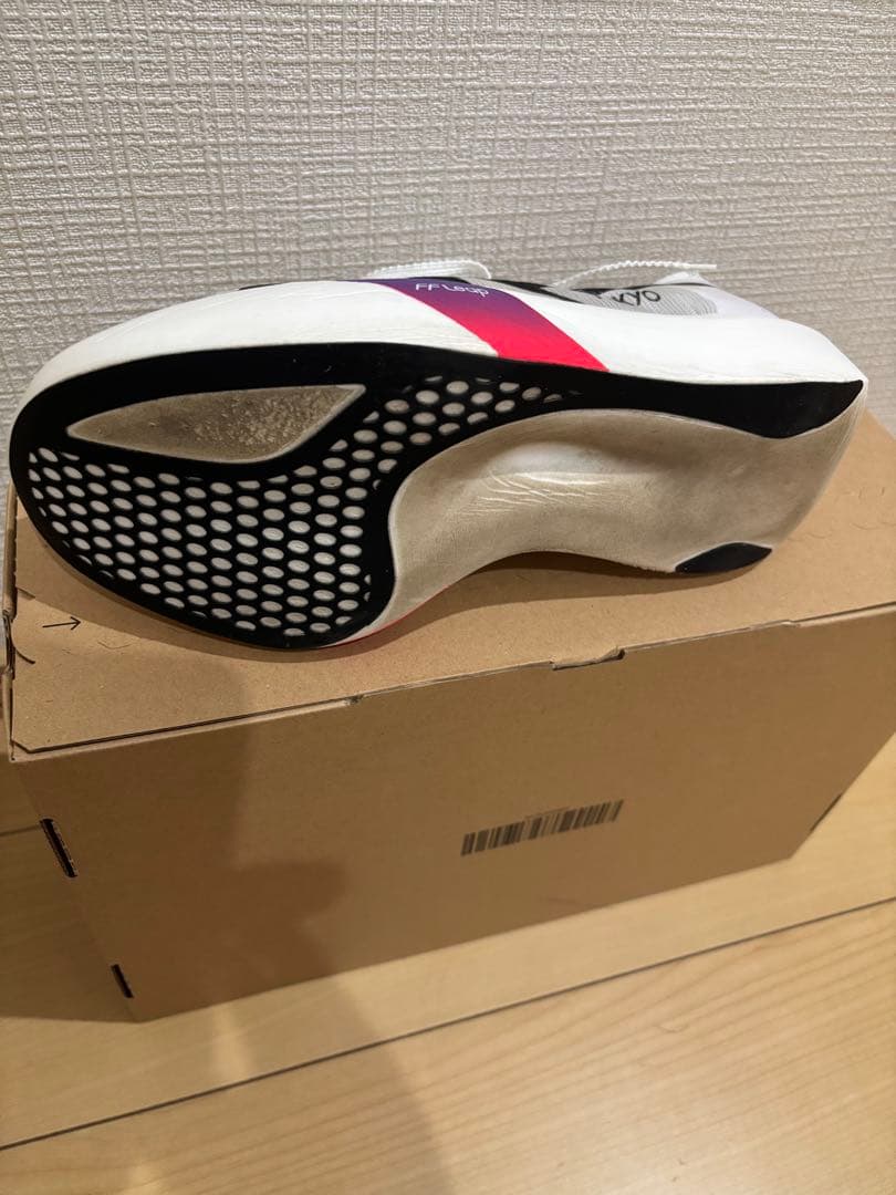 メタスピードレイ　RAY ASICS ランニング ホワイト/ブラック/パープル