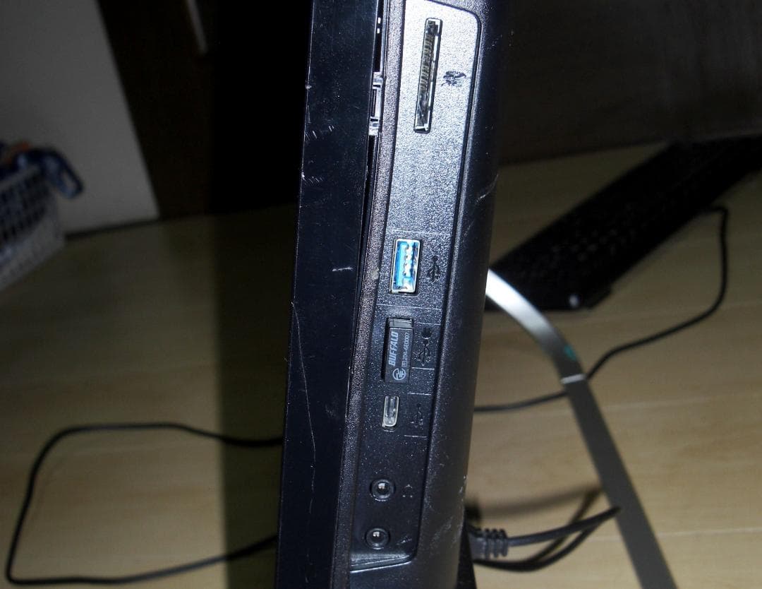 ★WIN11富士通モニター一体型パソコン FMV WC2F1B・SSD500GB