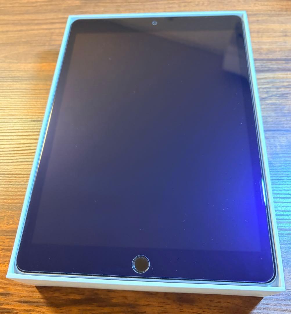 iPad 第8世代 128GB スペースグレイ Wi-Fi