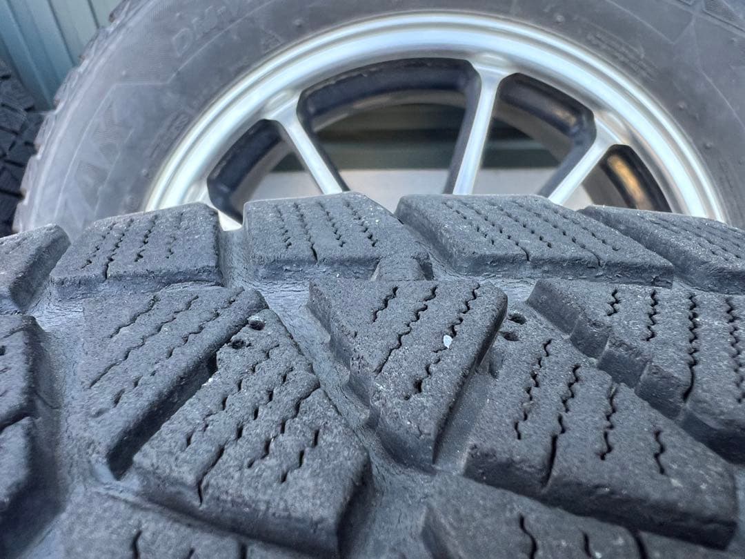 フォレスター　スタッドレス　pcd100 sj5