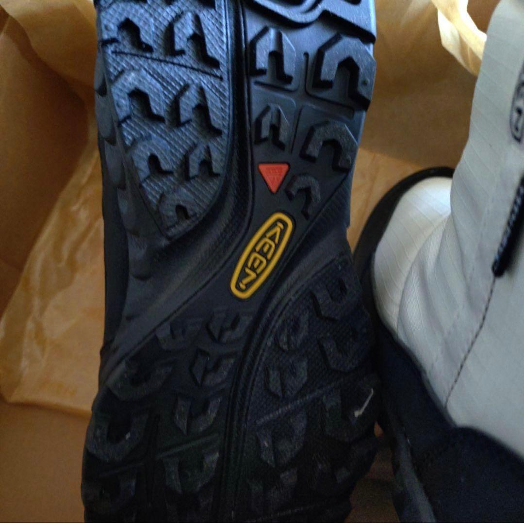 KEEN スノーブーツ ホワイト 25cm