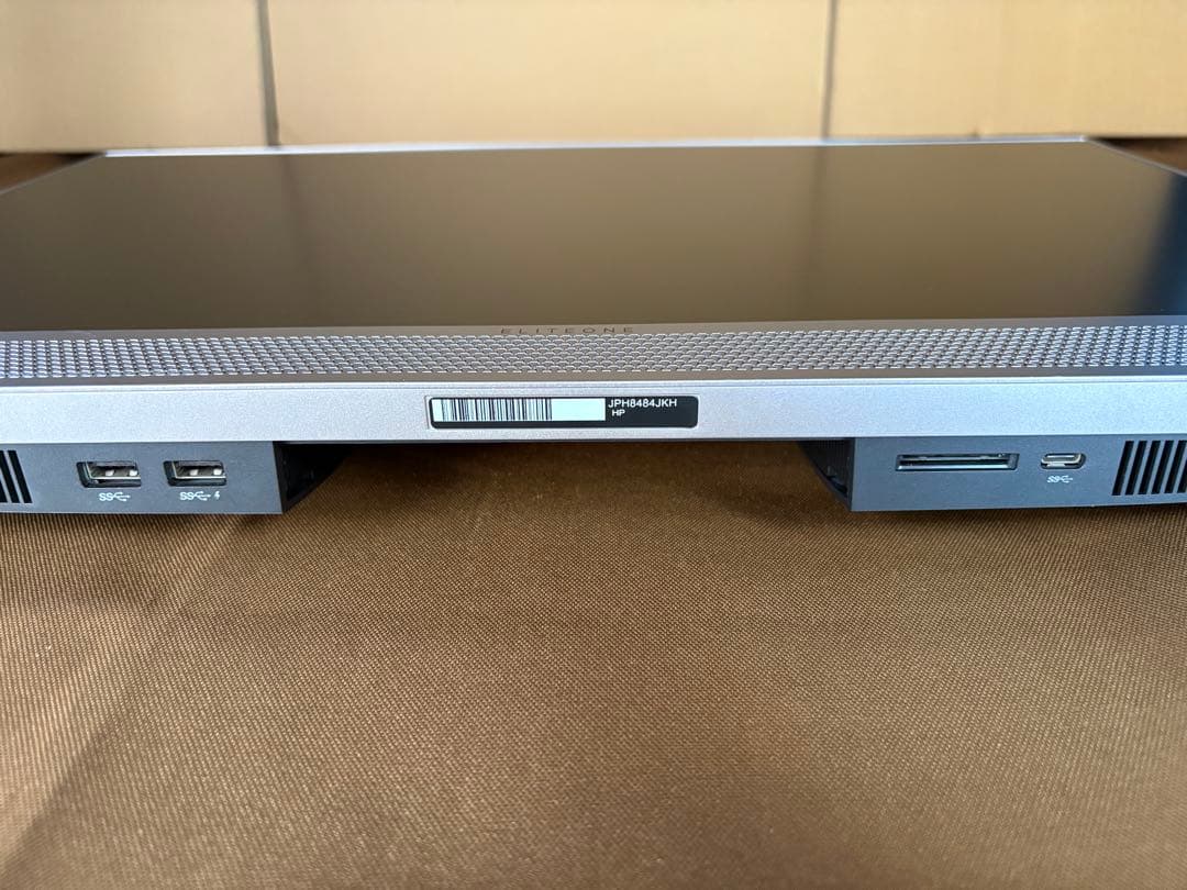 HP EliteOne 23.8 第8世代i5 メモリ16GB SSD