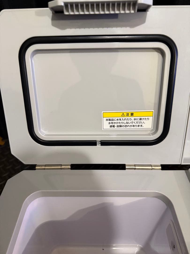 美品■マキタ 40Vmax 充電式保冷温庫 CW003G オリーブ　7L