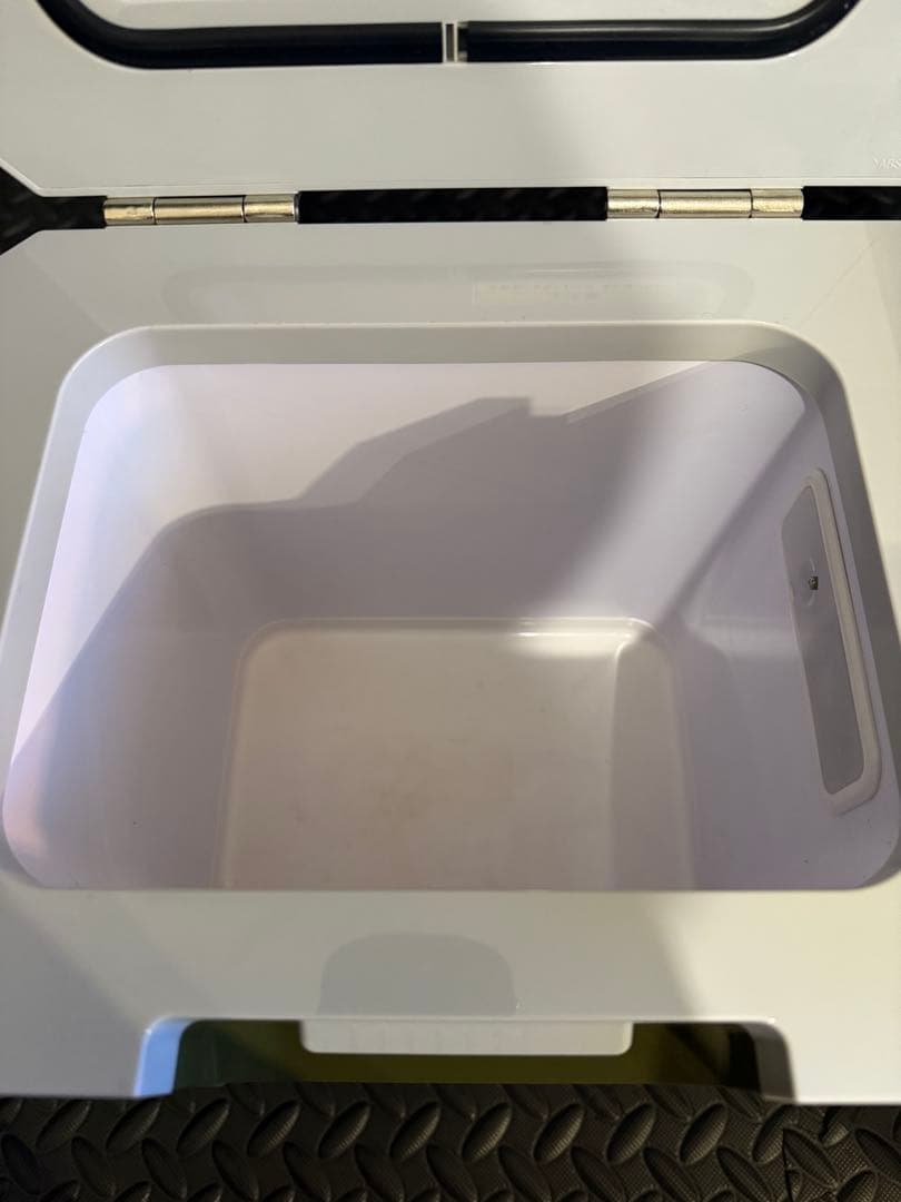 美品■マキタ 40Vmax 充電式保冷温庫 CW003G オリーブ　7L