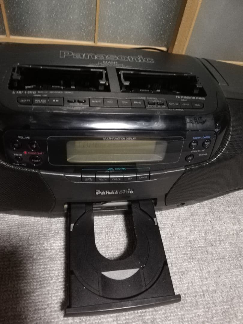 Panasonic ポータブルCDカセットプレーヤー　RX―DT701