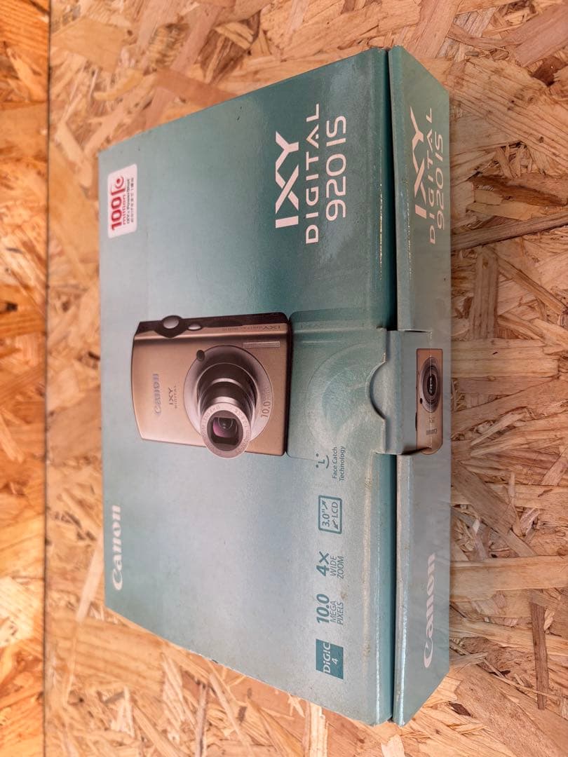 Canon IXY DIGITAL 920 IS 本体と付属品