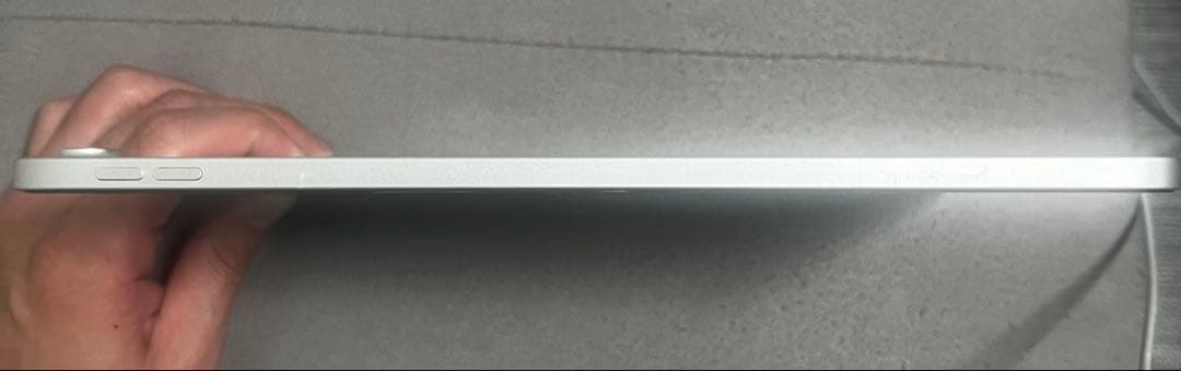 iPad第10世代 64GB SIMフリーApple Pencil、ケース、箱付