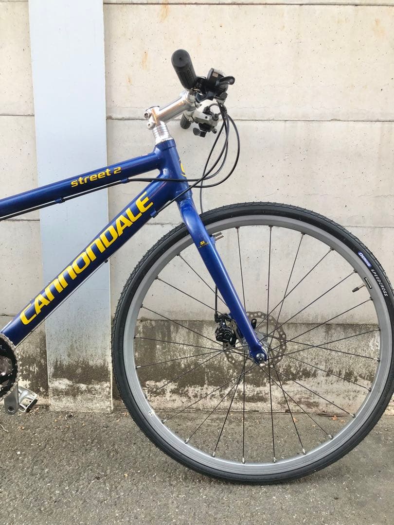 【カスタム極美品】キャノンデール　ストリート2 27速　クロスバイク　CT380