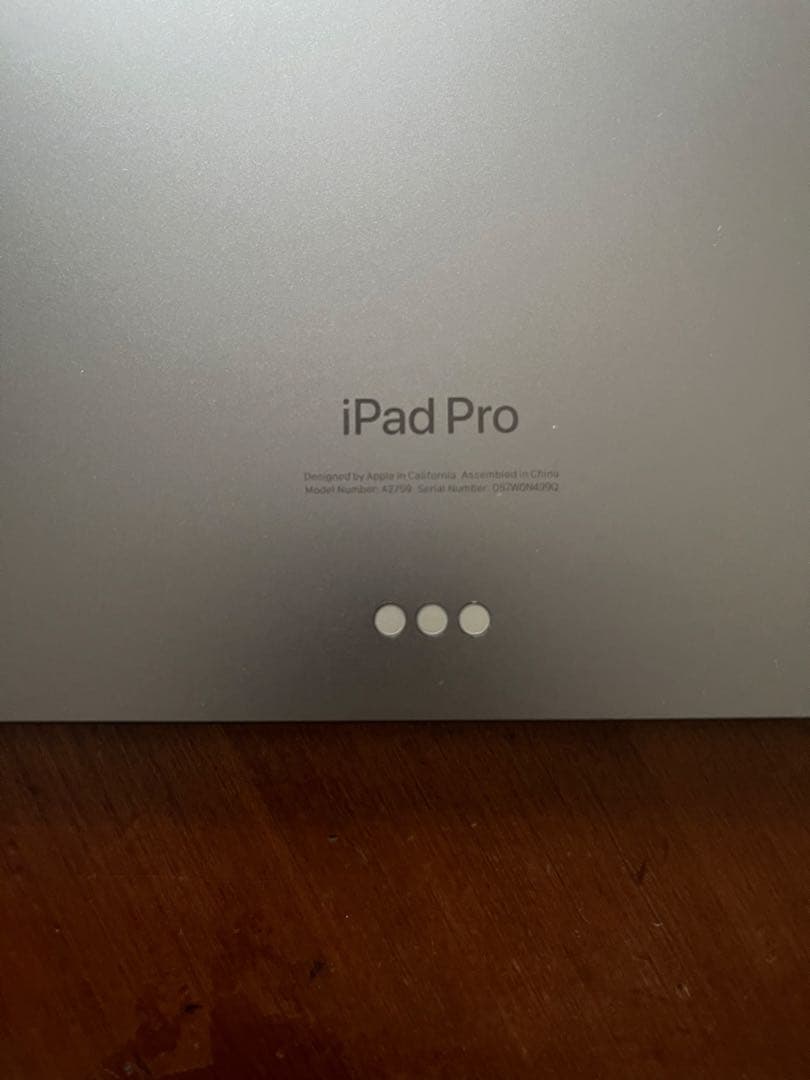 美品 Apple iPad Pro 11インチ 第4世代＋ iPadスタンド