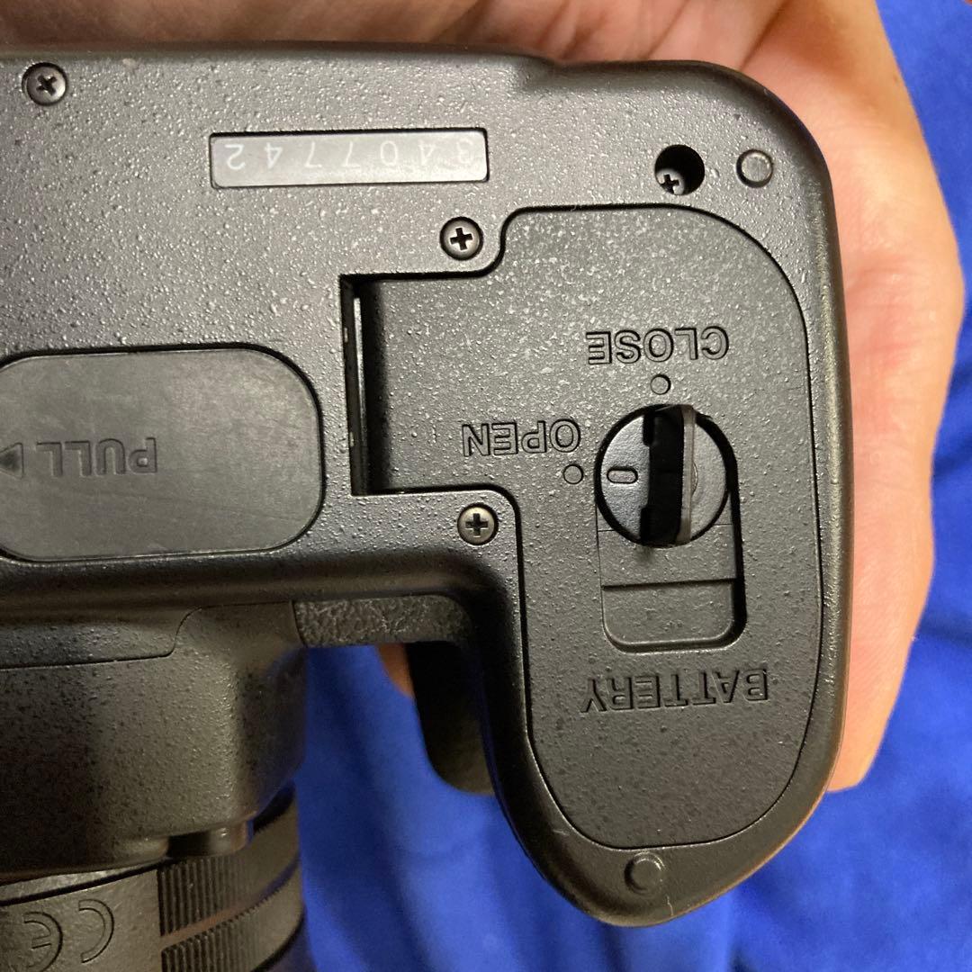 スマホ転送OKペンタックス K-x 一眼レフカメラ ホワイト SDカード付き