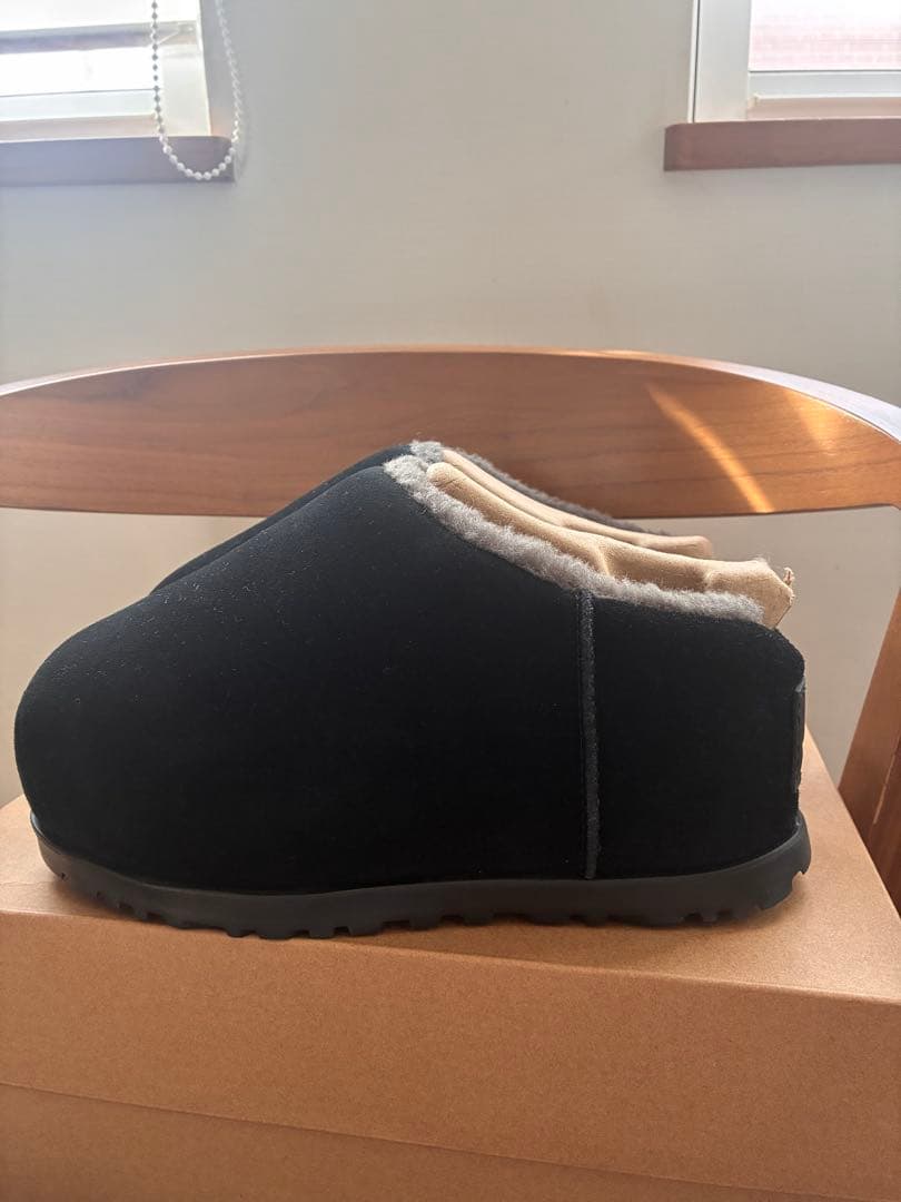 UGG pumped SLID ブラック　25.0 アグ　パンプド　スライド
