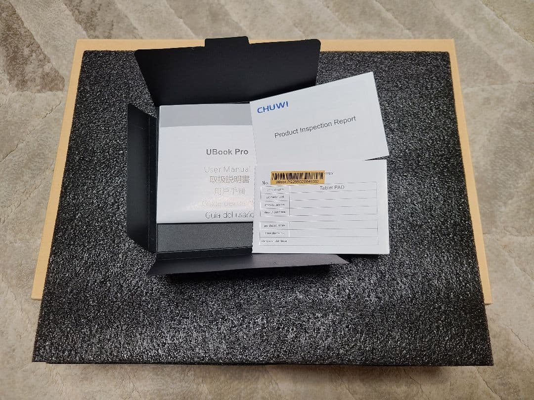 CHUWI UBook Pro8100Y(本体) + 専用キーボード+ 専用ペン