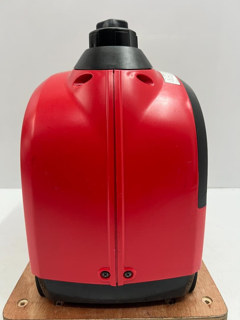 SHINDAIWA 新ダイワ インバーター発電機 iEG900M 動作良好 ♪