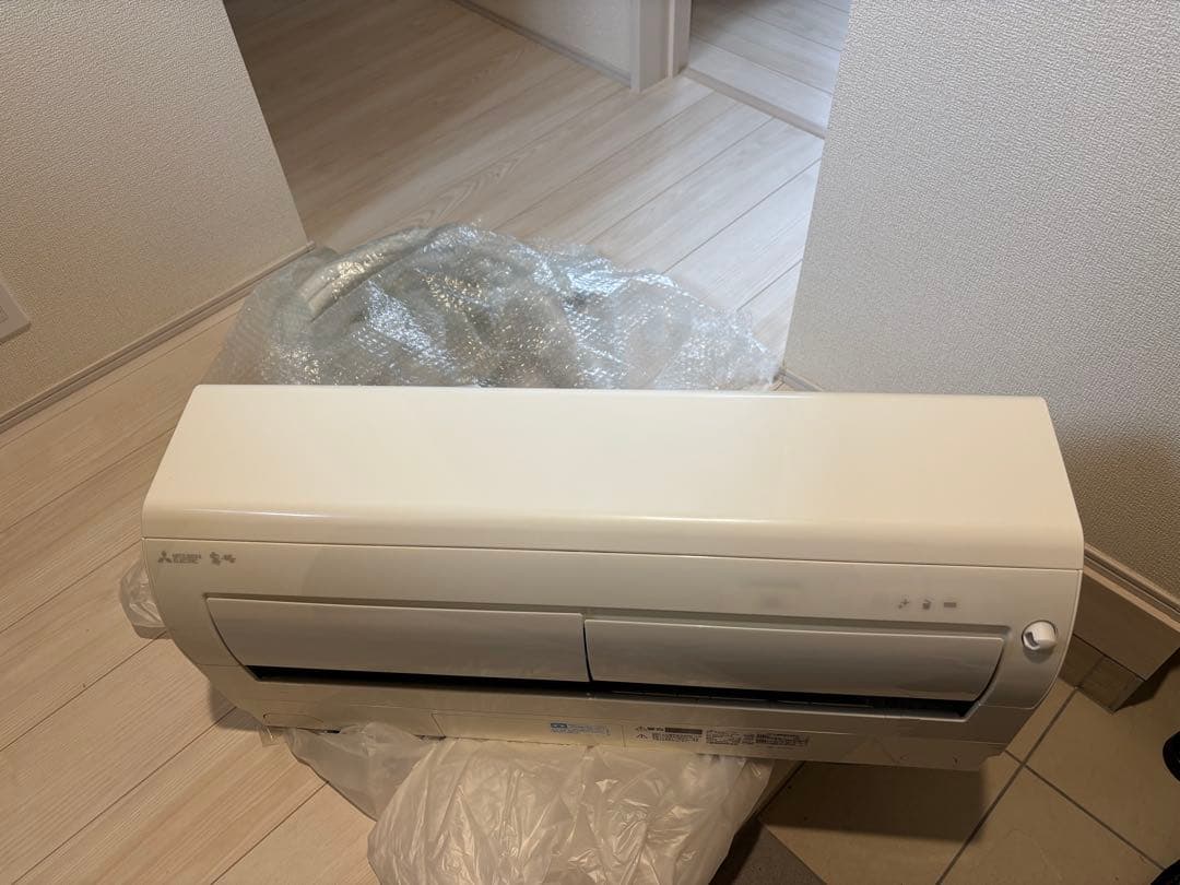 MSZ-R2219-W エアコン　6畳用