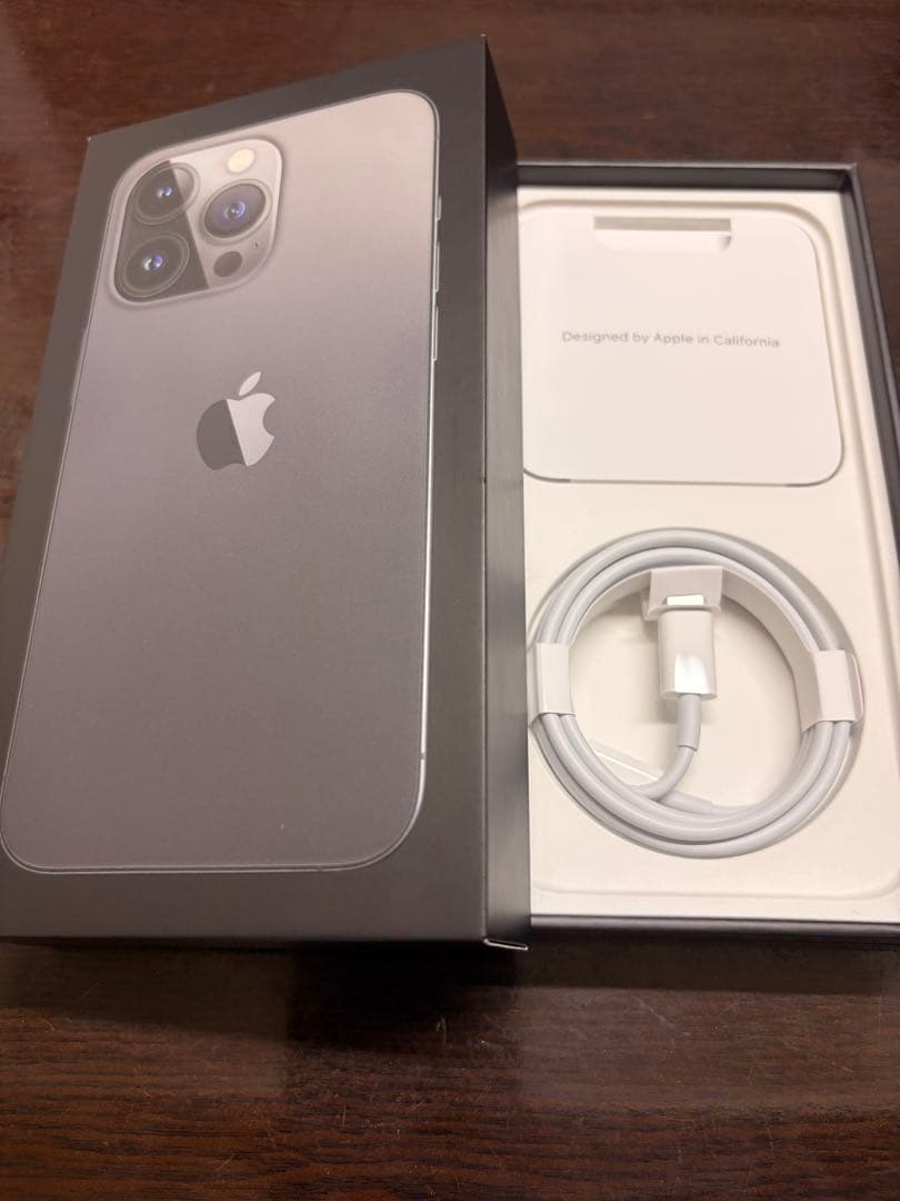 Apple iPhone 13 Pro 本体 極美品