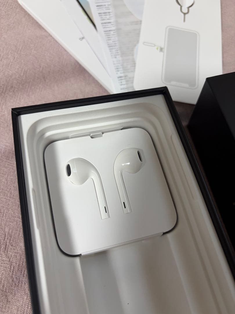 iPhone11pro 本体　256GB 正規イヤホン付き