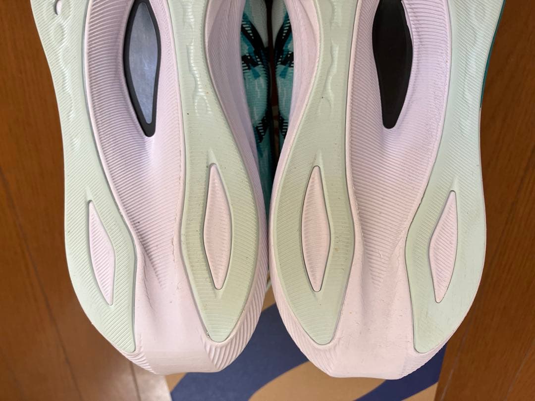 アシックス マジックスピード4 26.5 ワイド スーシングシー/ブラック