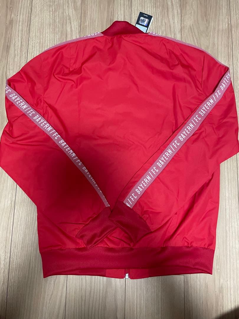 【正規品】新品タグ付き 日本Mサイズ相当 バイエルミュンヘン ジャケット