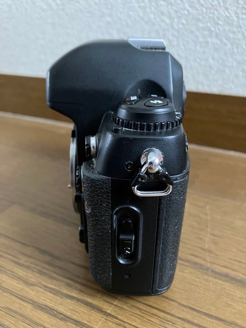 Nikon F100 一眼レフカメラ 35mmフィルム