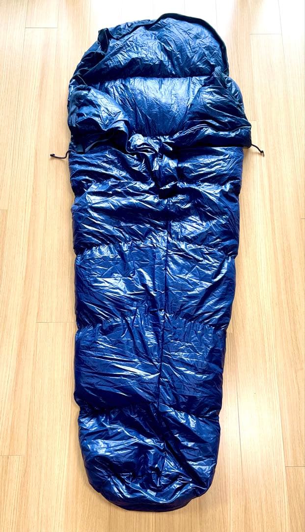 ダウンシュラフ1.2kg アウトドア・オートキャンプに快適 ぬくぬくで眠れる‼️