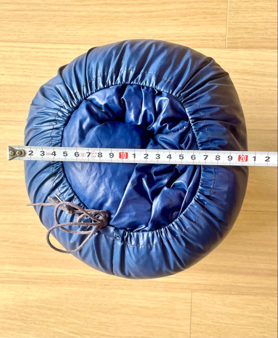 ダウンシュラフ1.2kg アウトドア・オートキャンプに快適 ぬくぬくで眠れる‼️