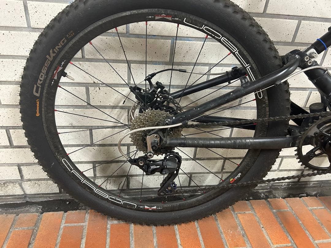 aaa30グラベル仕様GT MTB カーボンホイール付