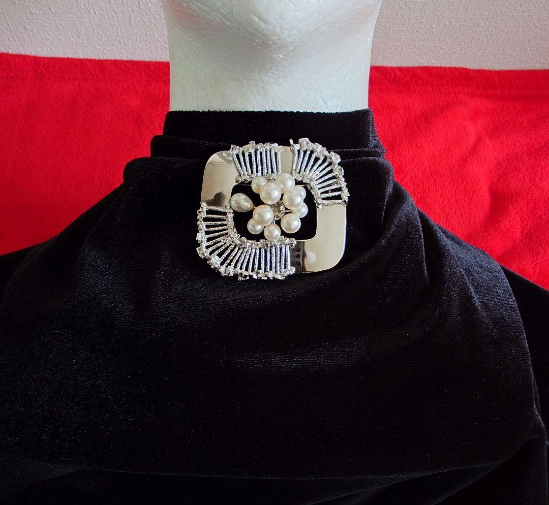 ブローチ シルバー製 アコヤ本真珠 銀細工アートフォルム C81＆857 676