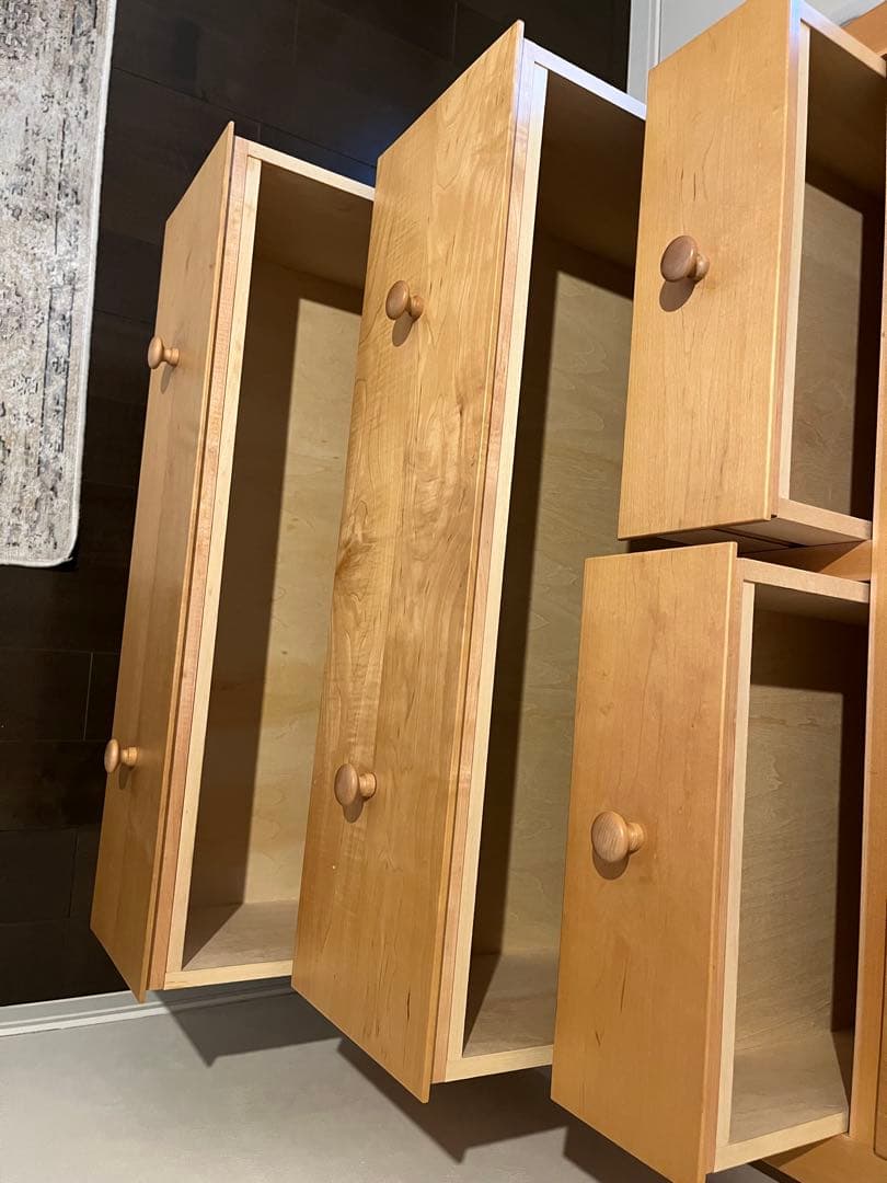 TIMELESS COMFORT メイプル無垢材 キッチンキャビネット