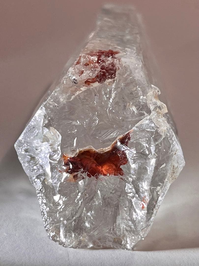 炎の精霊ঌ 　アンフィボールインクォーツ✨　原石　ポイント　クリスタル　水晶