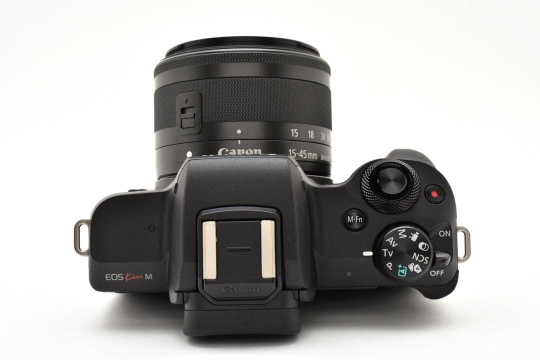 【極美品】キヤノン Canon EOS Kiss M Wi-Fi搭載