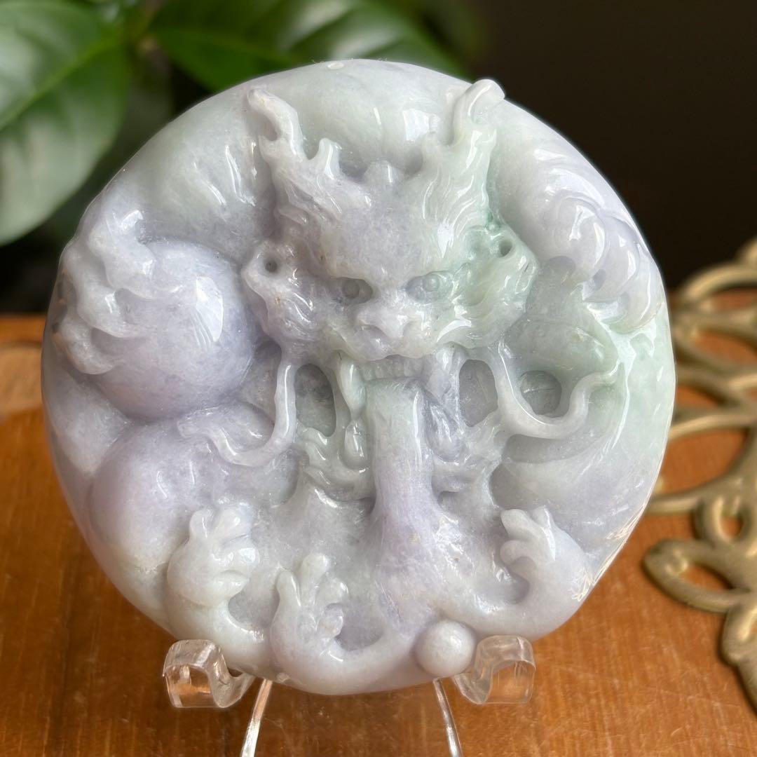 天然石 ラベンダー翡翠 龍彫り 置物55g