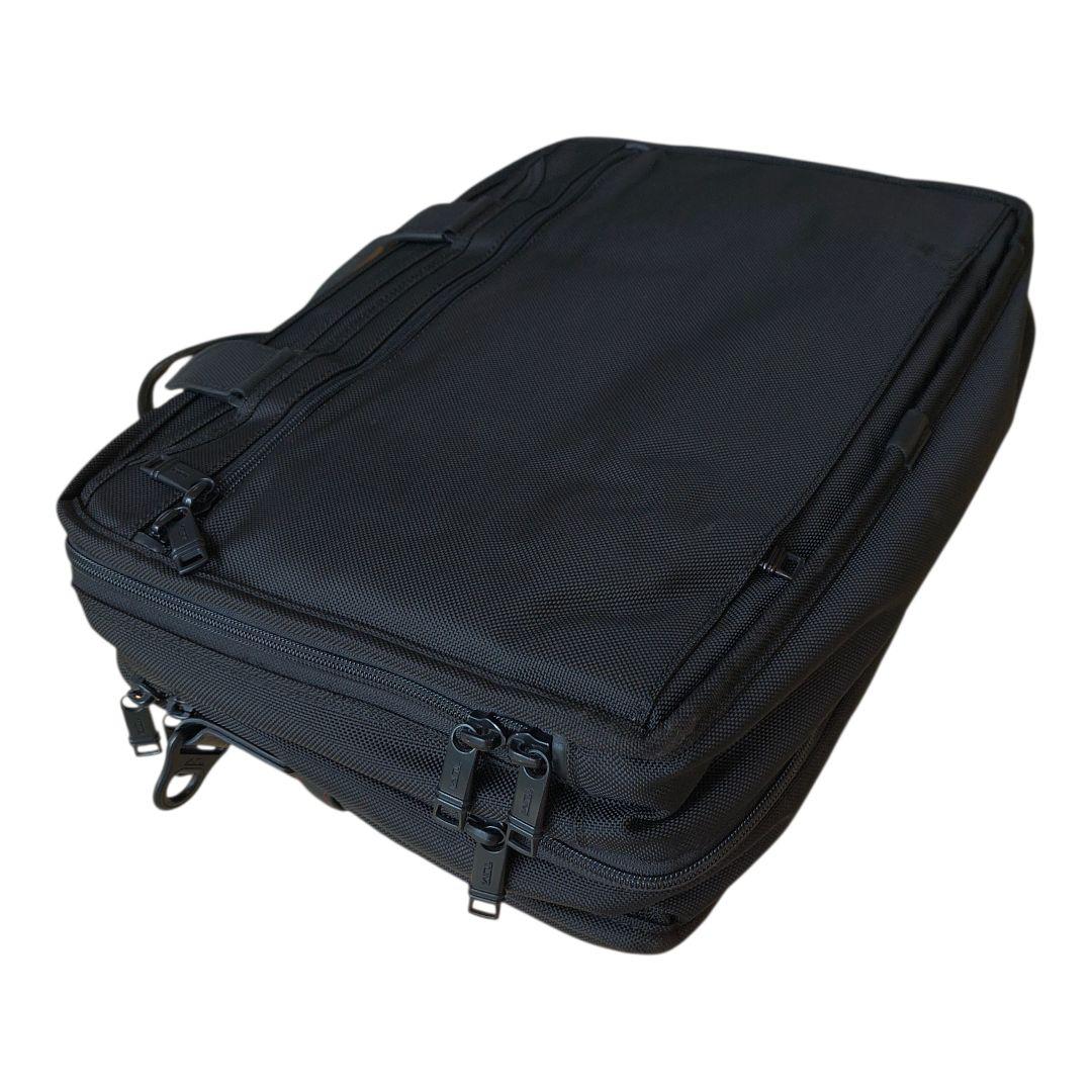 ♠【トゥミ】JALオリジナル　Alpha エクスパンダブル・オーガナイザー　黒