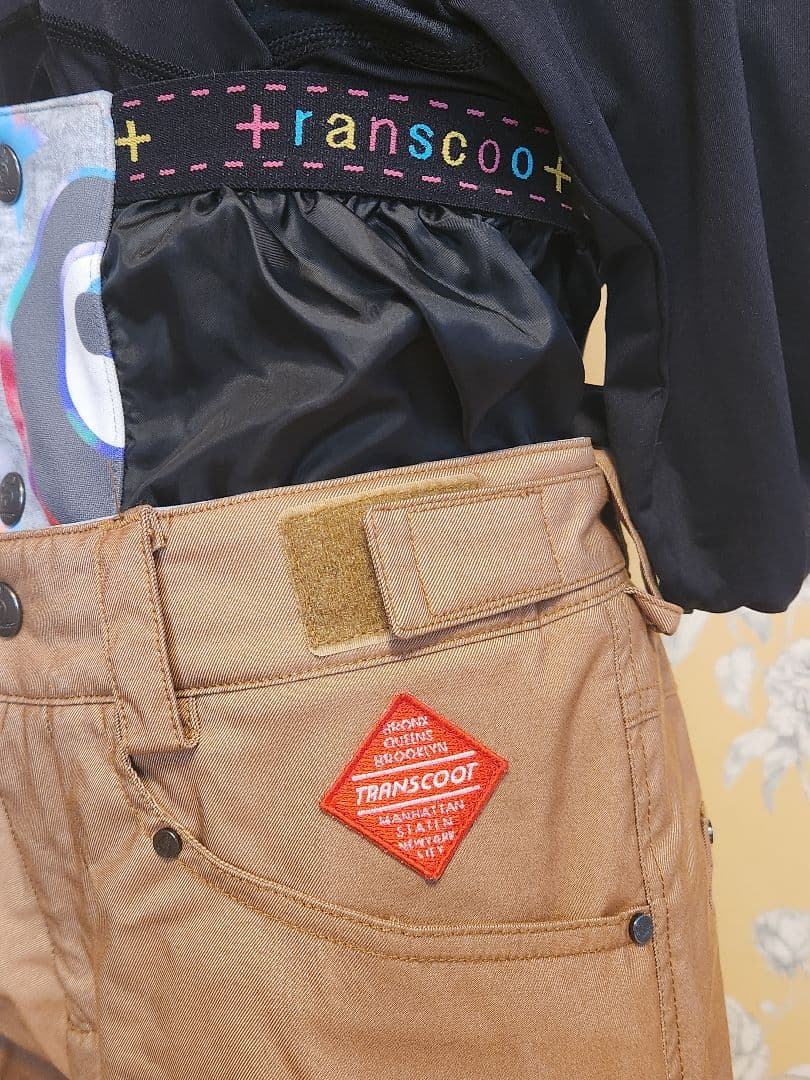 美品！　TRANSCOOT スキーウェア 上下セット　マルチカラー サイズ9