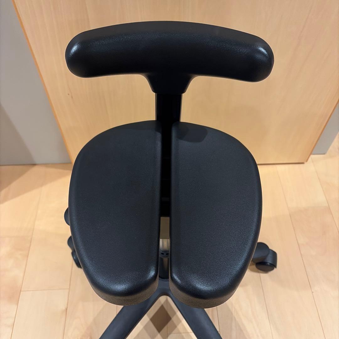 アーユルチェアー　キャスタータイプ　オクトパス　ブラック