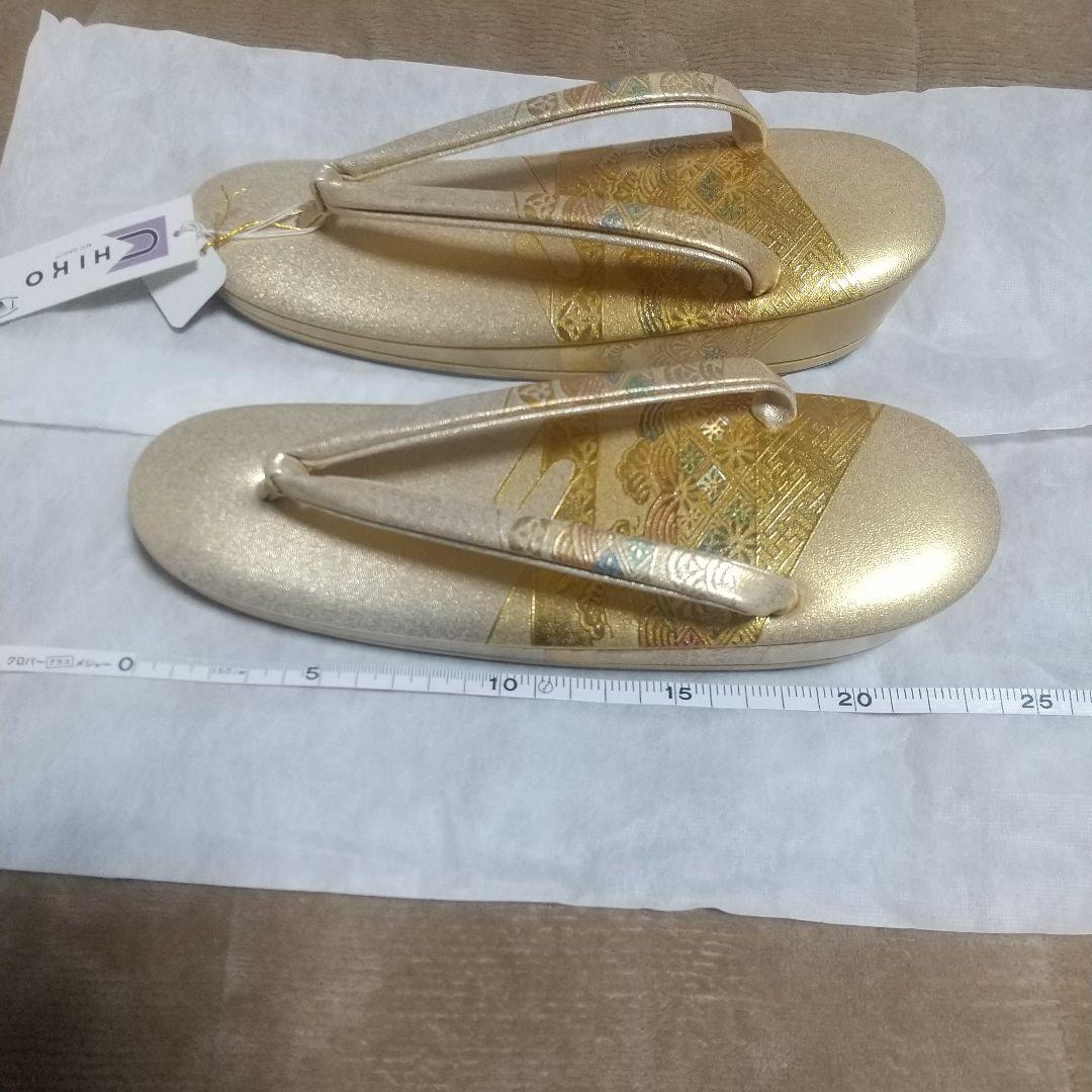 草履 と バッグ のセット 金色 木箱入り 送料込み　　未使用品