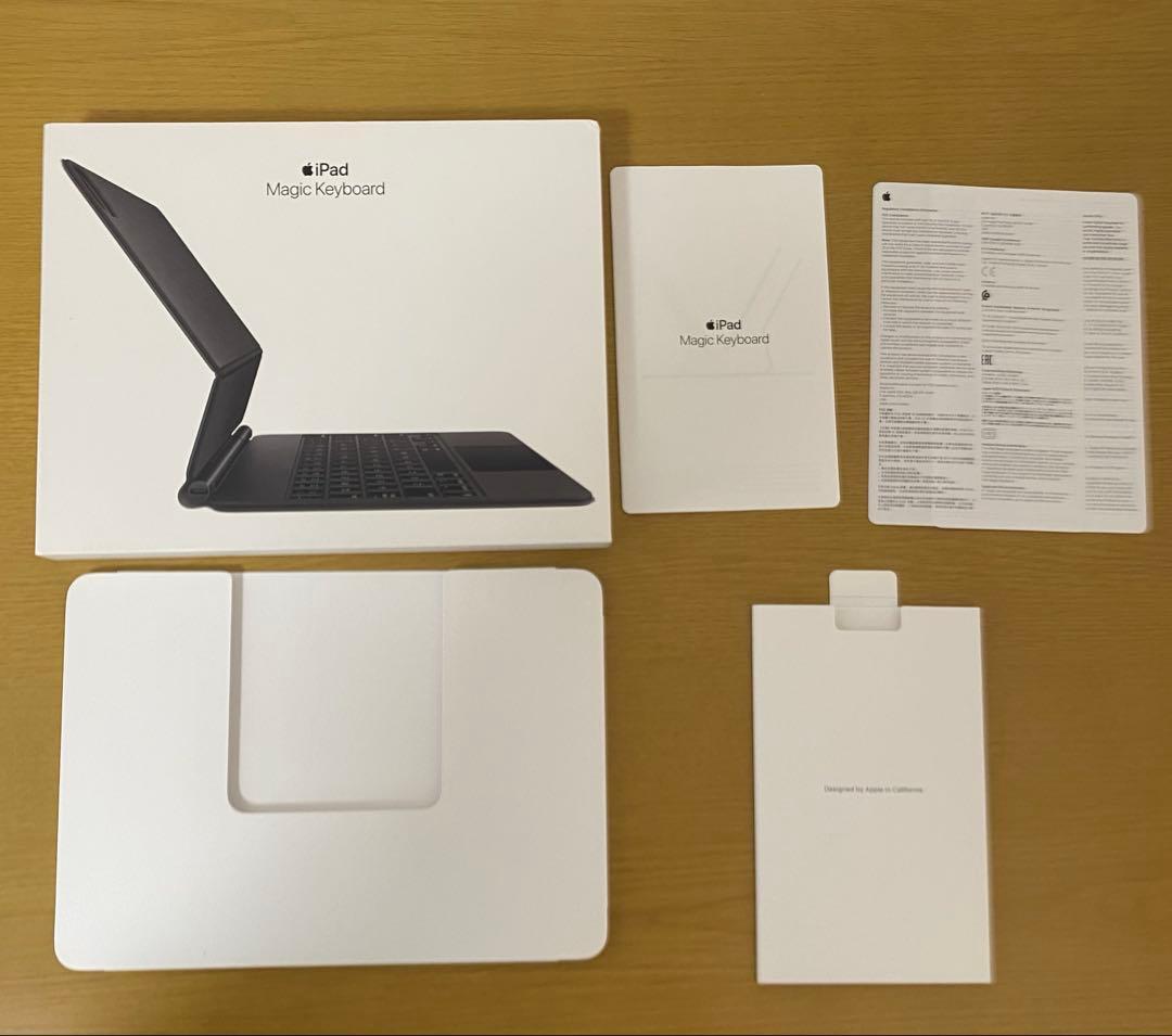 Apple iPad用 Magic Keyboard ブラック MXQT2J/A