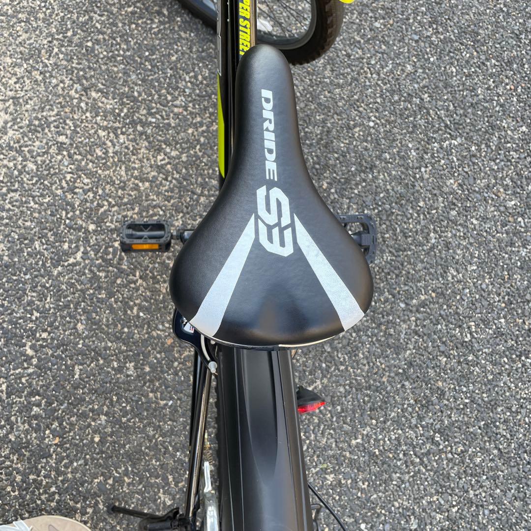 キッズバイク 黒と黄色 アサヒ　前部バスケット付き　26インチ