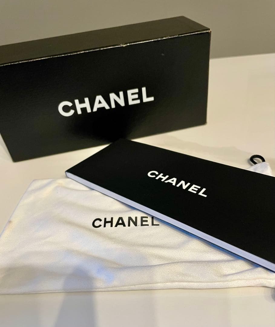 正規店購入▪️CHANELサングラス▪️一式揃い▪️モノトーン▪️ブラック ホワイト