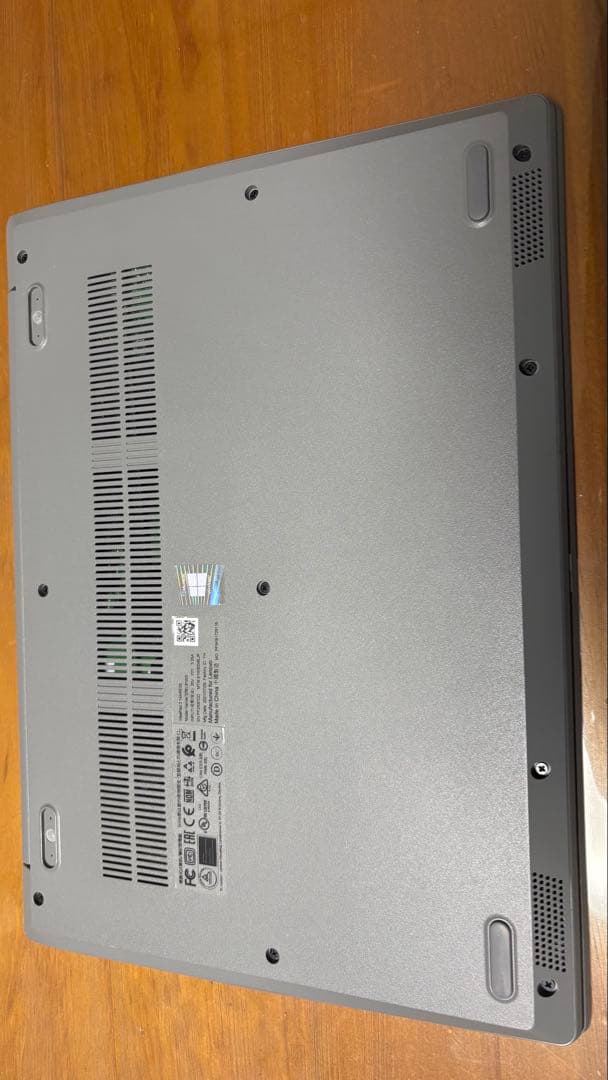 Lenovoの14インチ　ノートPC「IdeaPad Slim 350」