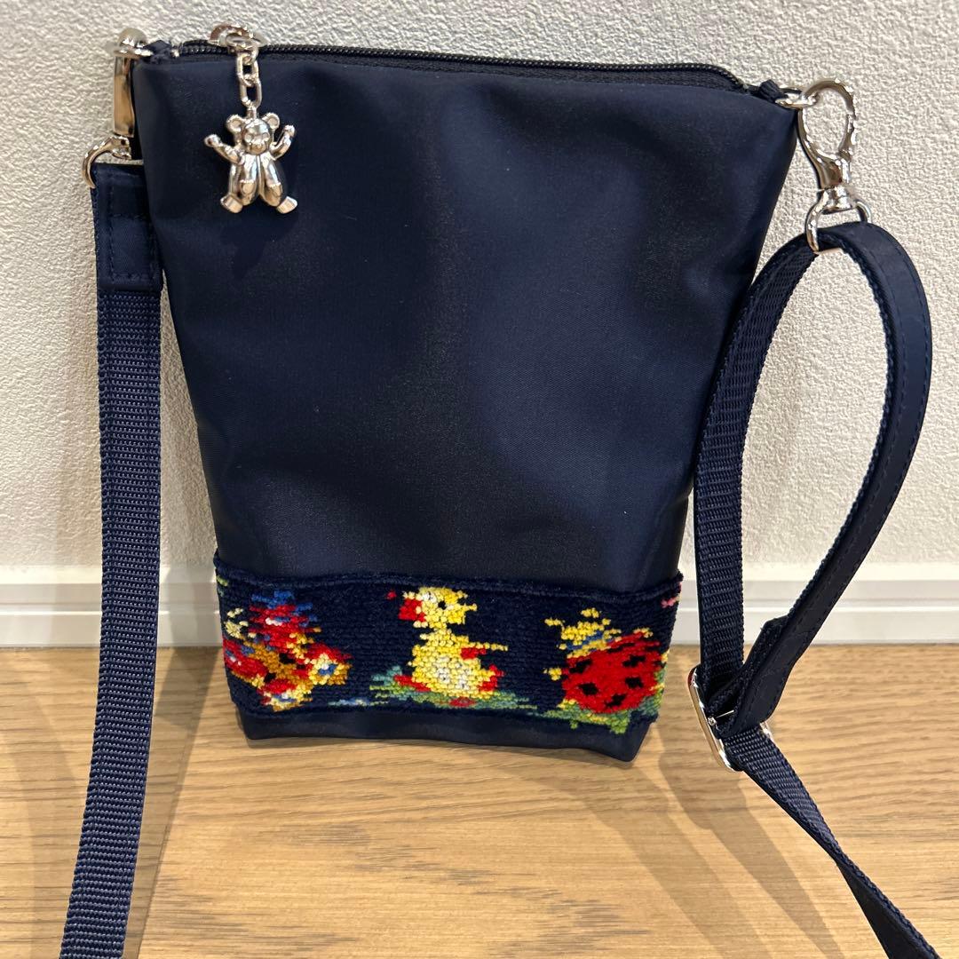 学校フェイラー　ネイビー スマホショルダーバッグ ハイジ柄