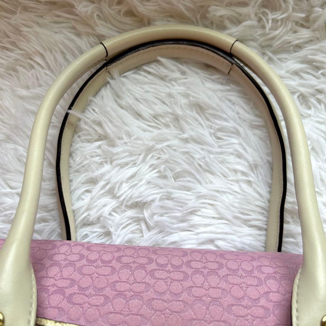 美品 coach シグネチャー SOHO ピンク ハンドバッグ フラップ